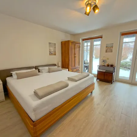 Holiday home Birdiebude Hohenkirchen (Nordwestmecklenburg)